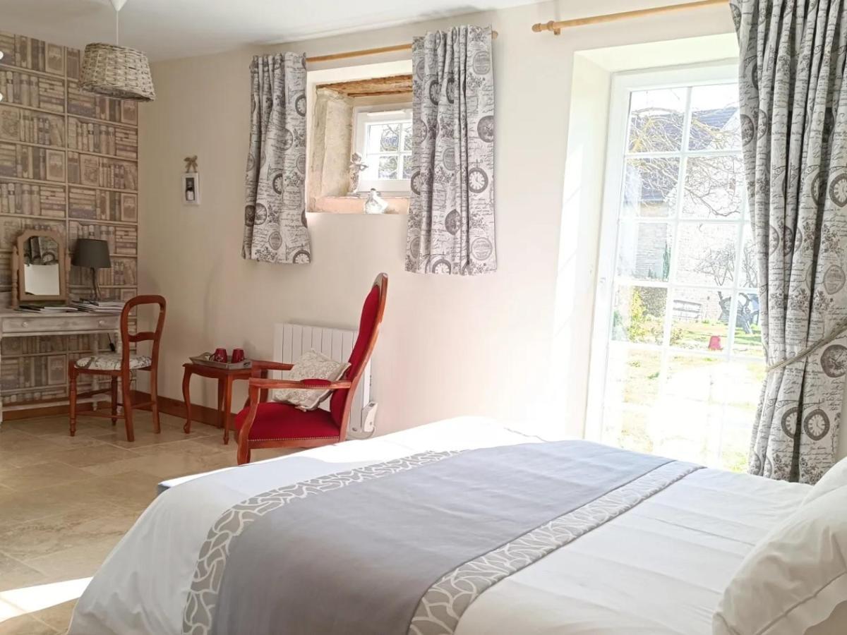 Couette-café La Grange De Moisey 3*